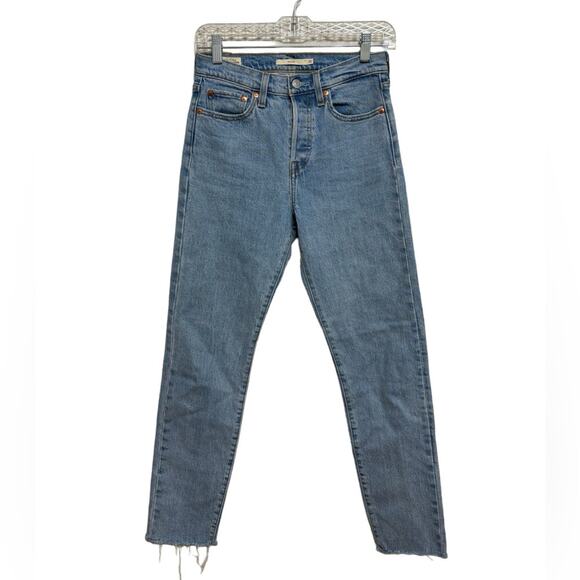 Levi’s Premium Wedgie Jeans Light Wash Raw Hem - Size 25 - Picture 1 of 7